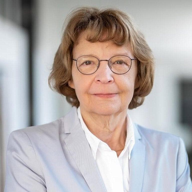 Dr. Katharina Schneider